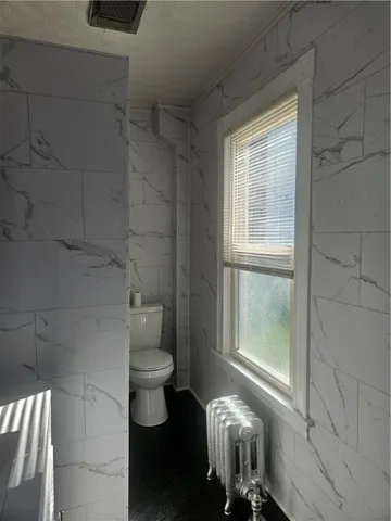 $1,975 | 32 Pierce Street, Unit 2, Westerly, RI 02891