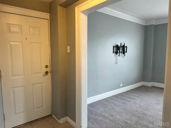 $210,000 | 5510 Waterman Boulevard, Unit 201, St. Louis, MO 63112
