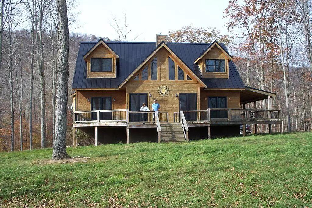 462 Roberts Ridge Road Slatyfork, WV 26291 - Photo 1 of 52 Gallery Image 1