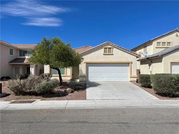 $1,900 | 6413 North Sierra Sands Street, North Las Vegas, NV 89086