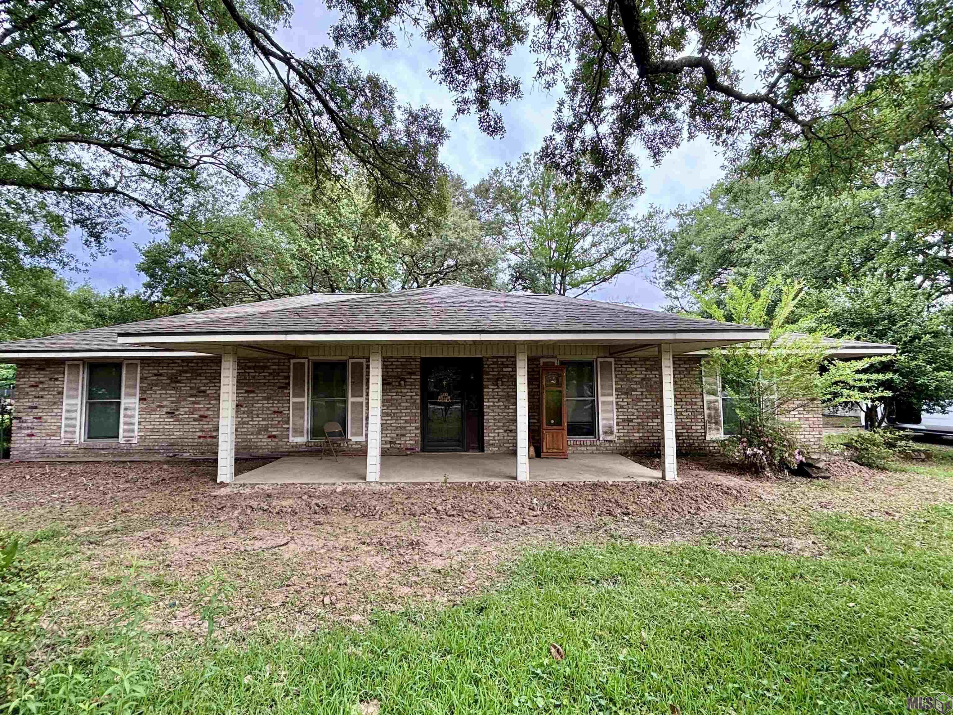 10160 Arnold Road Denham Springs, LA 70726 - Photo 1 of 6