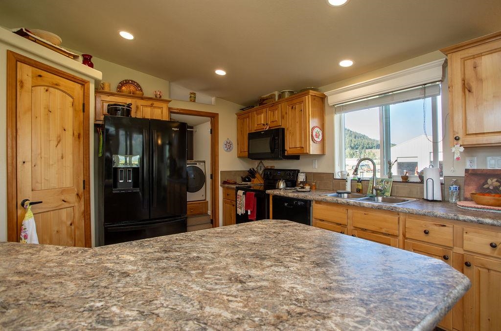 657 H Williams Lake Road Colville, WA 99114 - Photo 11 of 42