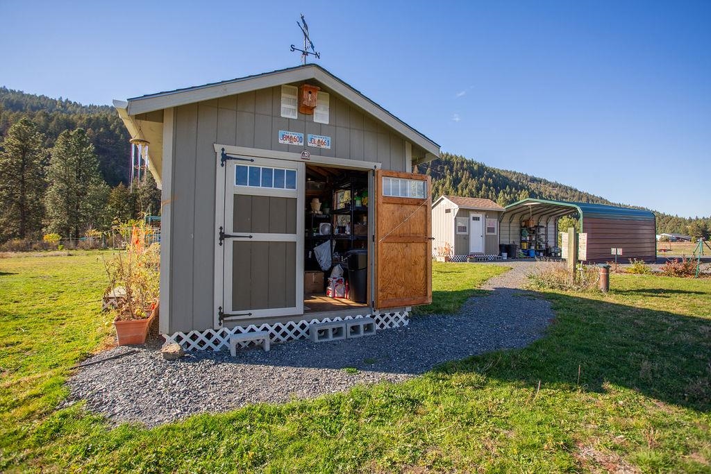 657 H Williams Lake Road Colville, WA 99114 - Photo 34 of 42