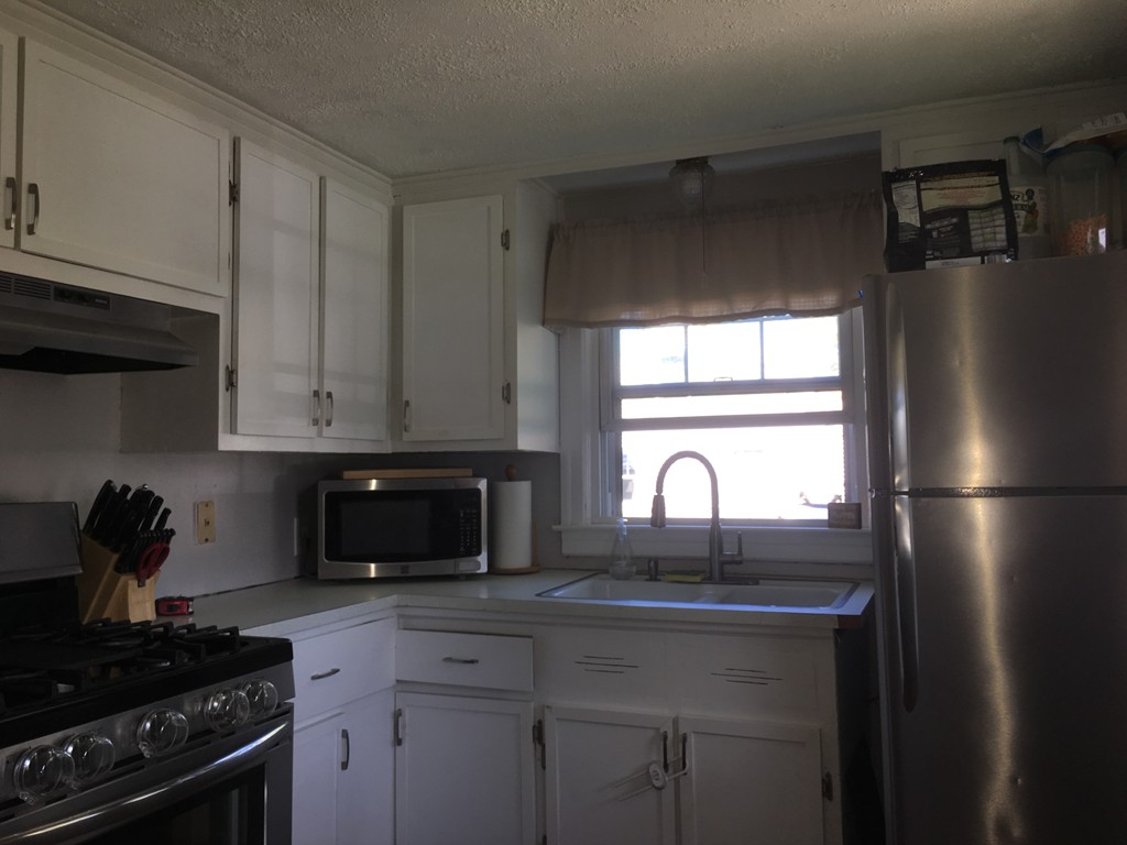 114 Oklahoma Street Springfield, MA 01104 - Photo 6 of 17