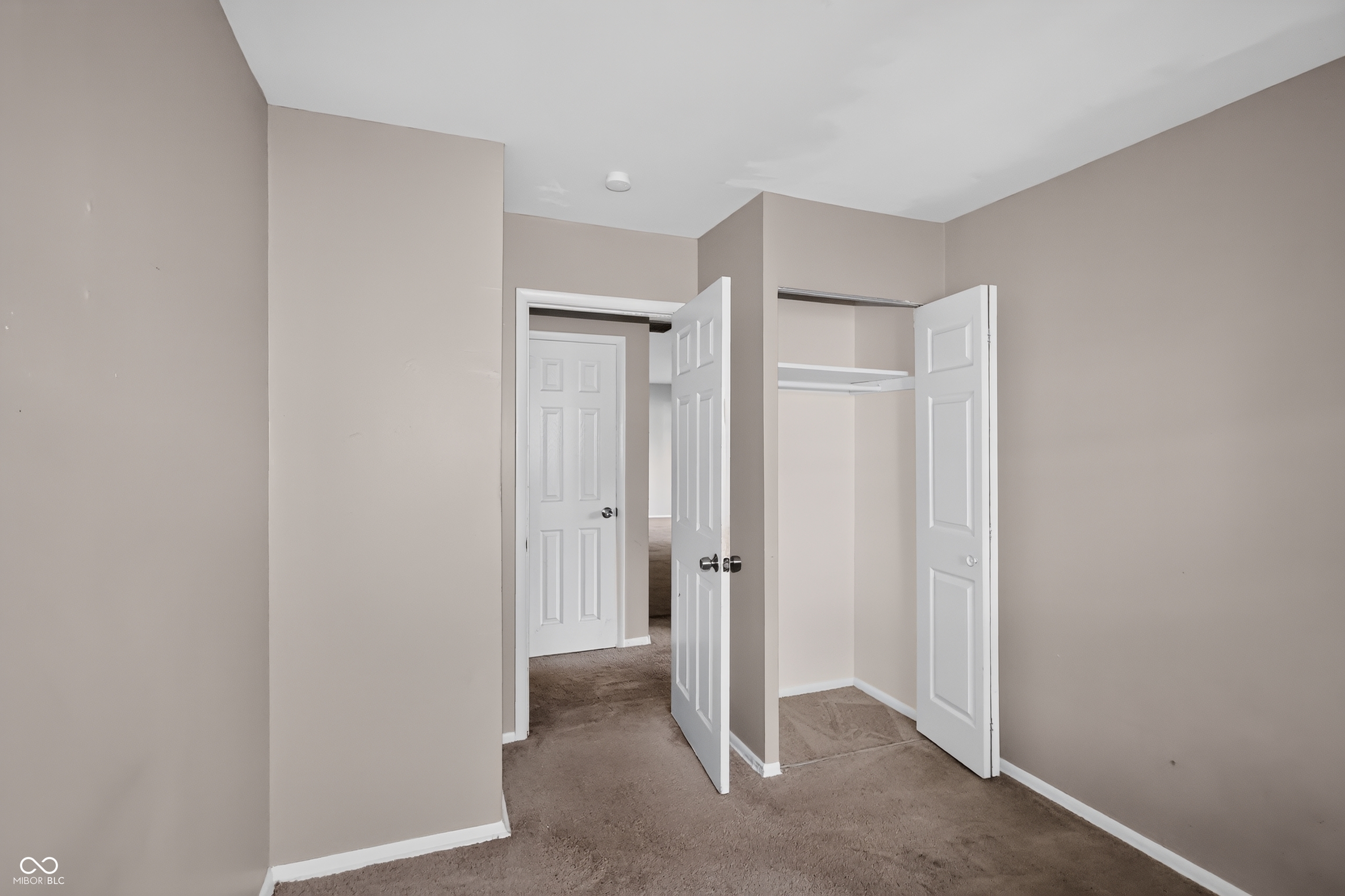 9926 Montery Road Indianapolis, IN 46235 - Photo 14 of 16