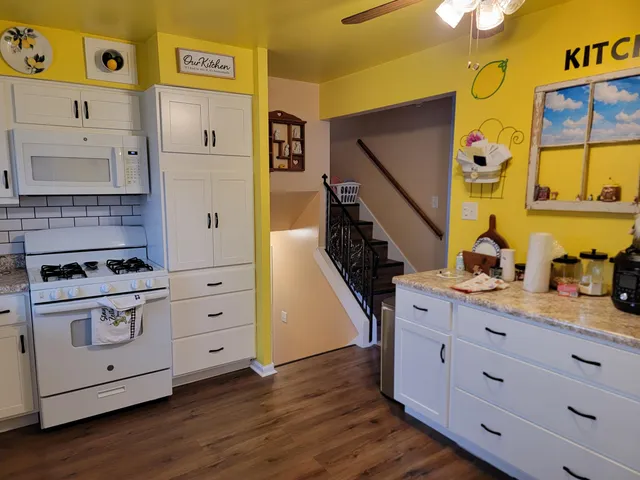 $285,000 | 1328 Hilltop Drive, Lowell, IN 46356