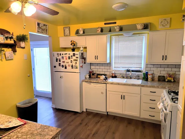 $285,000 | 1328 Hilltop Drive, Lowell, IN 46356