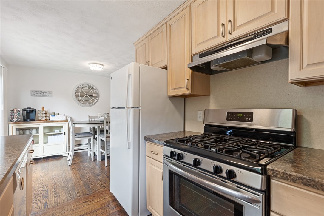 660 Point Judith Road, Unit D2 Narragansett, RI 02882 - Photo 17 of 40