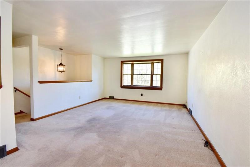 659 Boyer Road Venetia, PA 15367 - Photo 5 of 13 Gallery Image 5