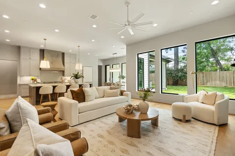 $2,950,000 | 8320 Cedarspur Drive, Houston, TX 77055