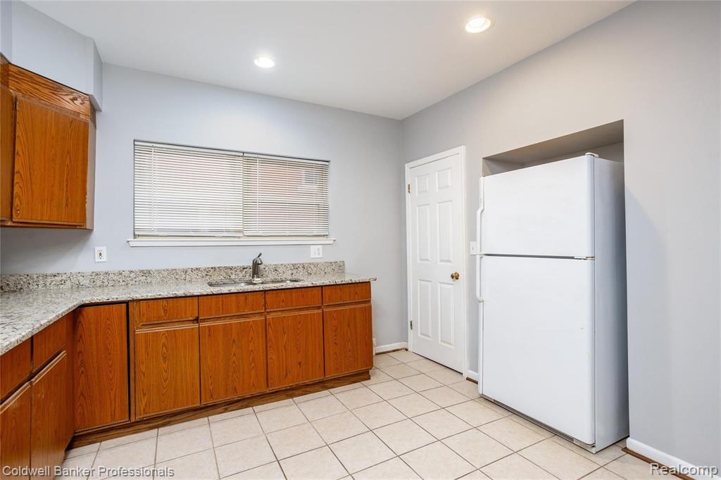 966 Nottingham Road, Unit 968 Grosse Pointe Park, MI 48230 - Photo 9 of 16