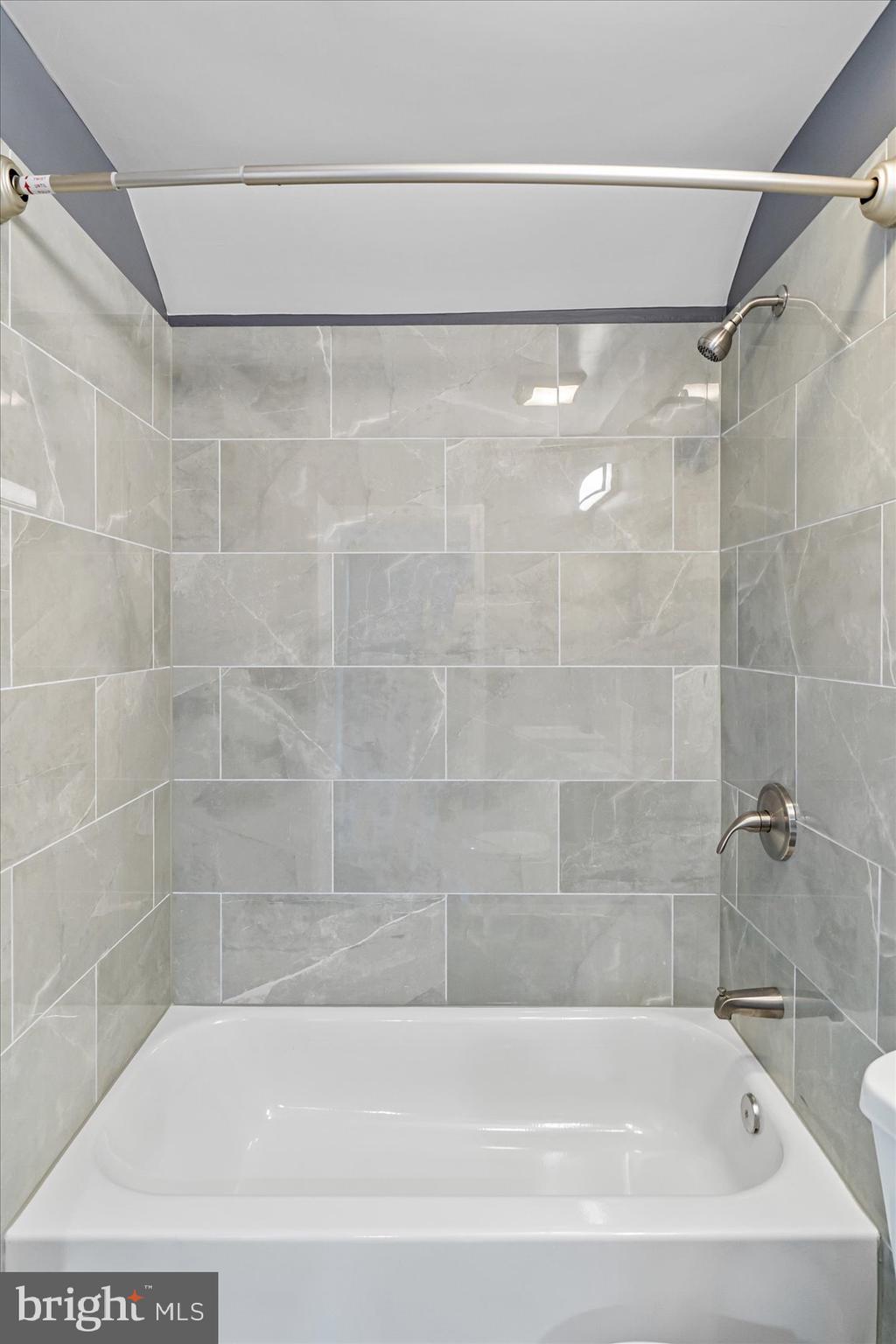 7804 Meath Road Dundalk, MD 21222 - Photo 21 of 34 Custom Full Bath