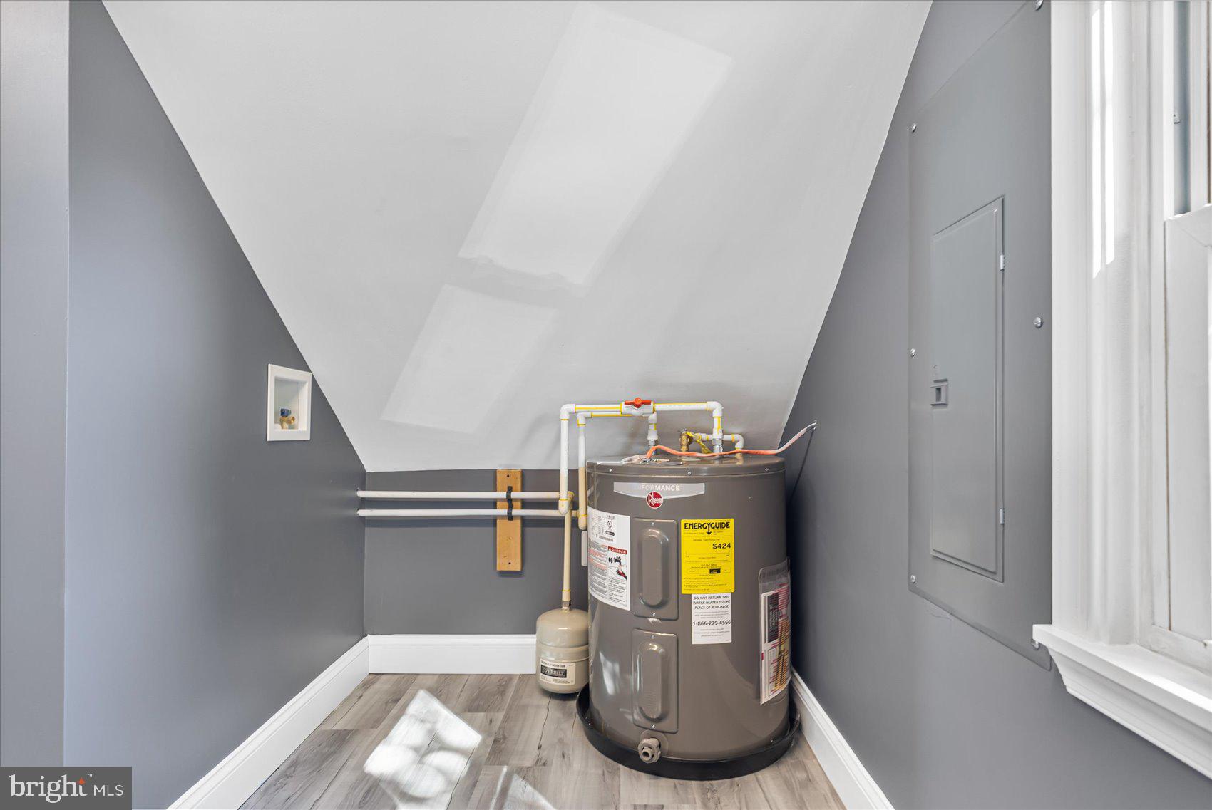 7804 Meath Road Dundalk, MD 21222 - Photo 28 of 34 Utility/ Laundry Room