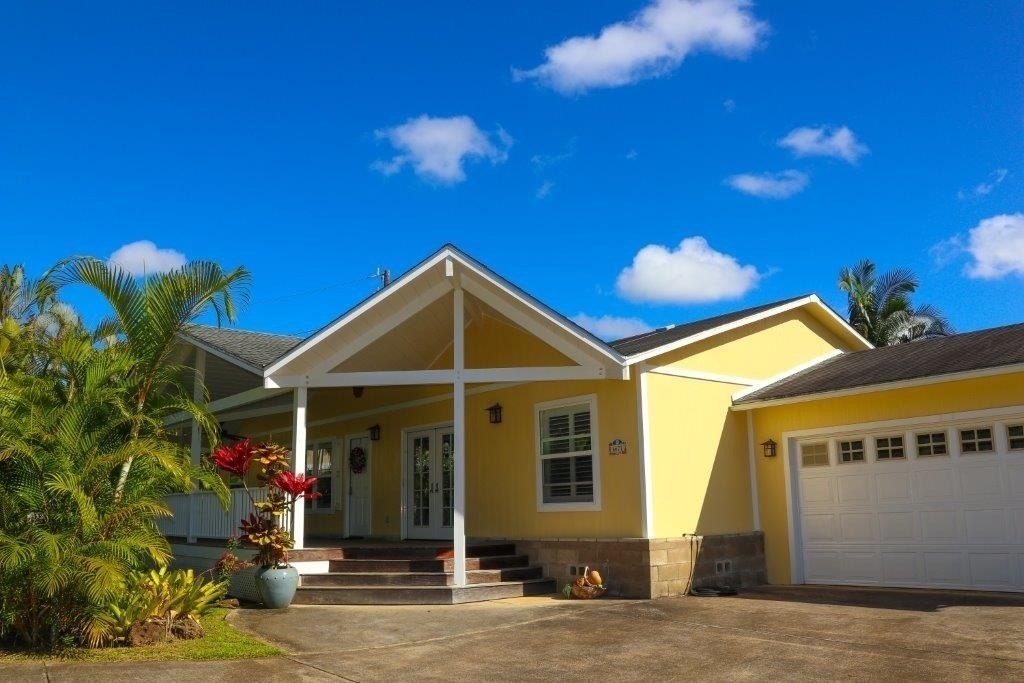 6671 Puupilo Road Kapaa, HI 96746 - Photo 4 of 24 a front view of a house