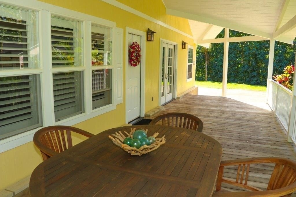 6671 Puupilo Road Kapaa, HI 96746 - Photo 5 of 24 a view of balcony with furniture