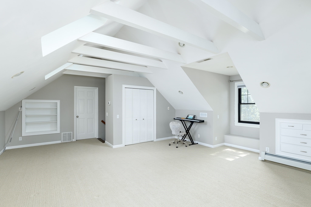 21 Round Table Road Shrewsbury, MA 01545 - Photo 35 of 40