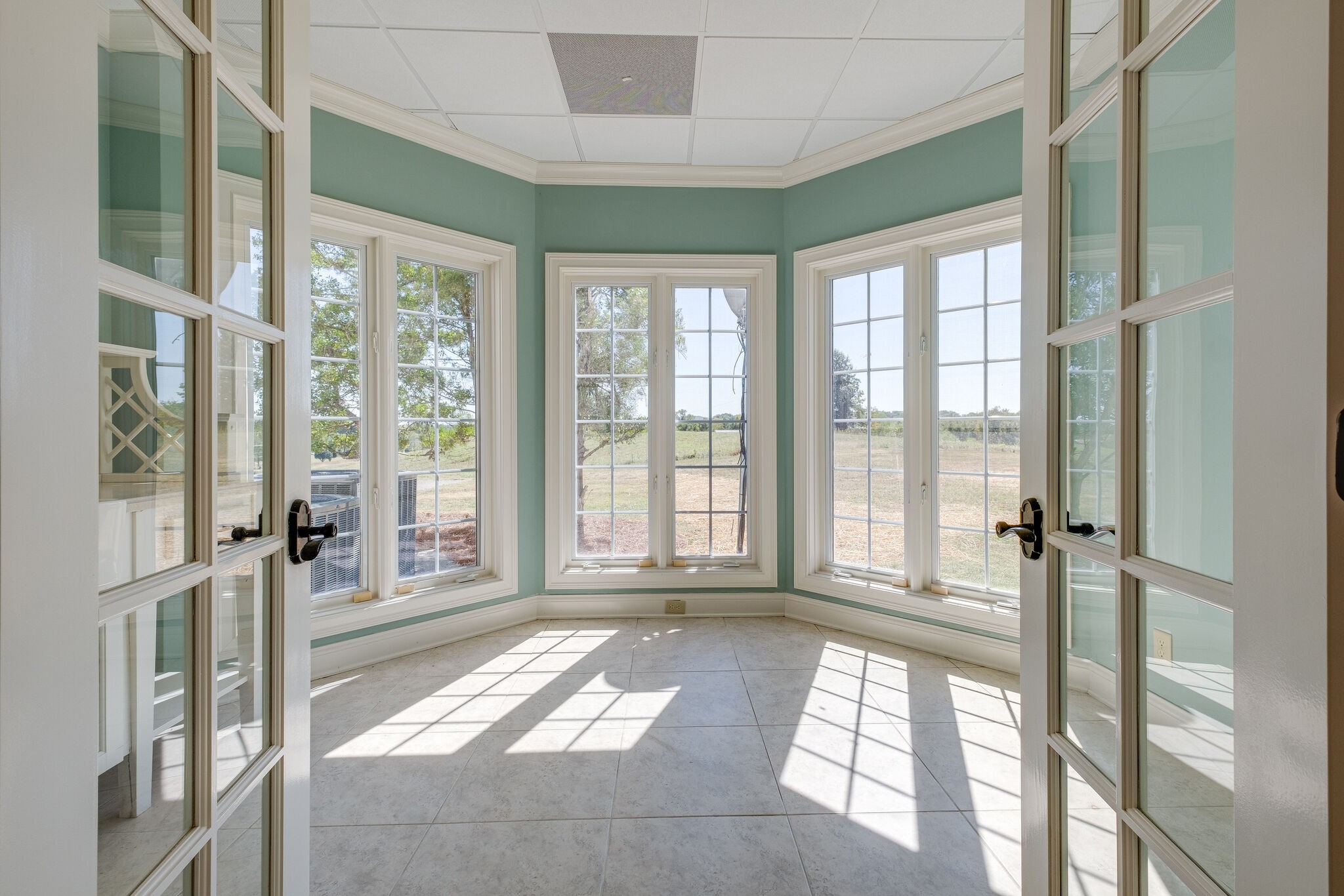 1800 Horn Springs Road Lebanon, TN 37087 - Photo 43 of 56 a view of a room with large windows