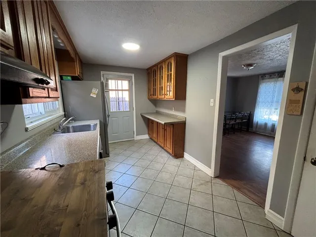 $2,000 | 216 Siebert Road, Pittsburgh, PA 15237