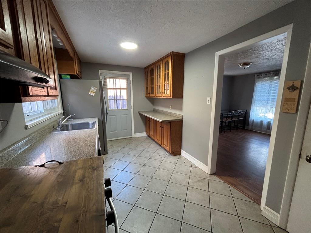 216 Siebert Road Pittsburgh, PA 15237 - Photo 12 of 41