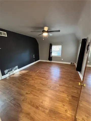 $2,000 | 216 Siebert Road, Pittsburgh, PA 15237