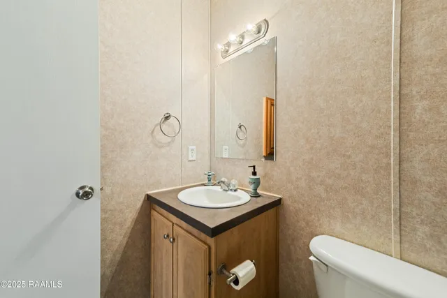 $127,500 | 217 South Eucharist Avenue, Morse, LA 70559