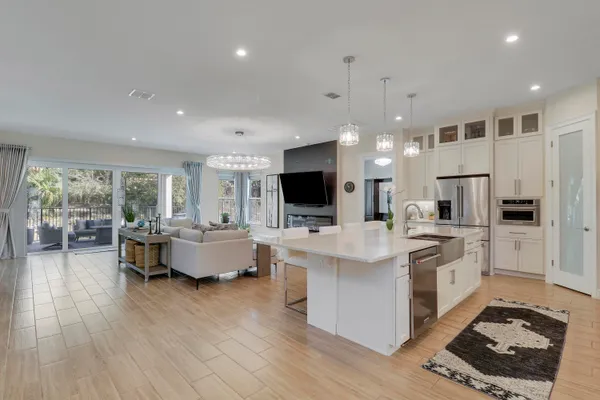 $2,195,000 | 2475 Northeast Evinrude Circle, Jensen Beach, FL 34957