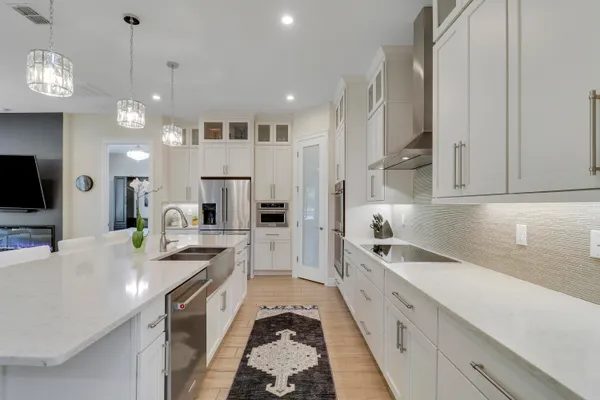 $2,195,000 | 2475 Northeast Evinrude Circle, Jensen Beach, FL 34957