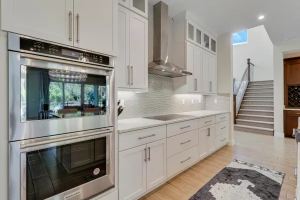 $2,195,000 | 2475 Northeast Evinrude Circle, Jensen Beach, FL 34957