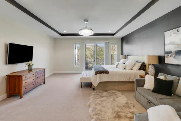 $2,195,000 | 2475 Northeast Evinrude Circle, Jensen Beach, FL 34957