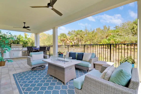 $2,195,000 | 2475 Northeast Evinrude Circle, Jensen Beach, FL 34957