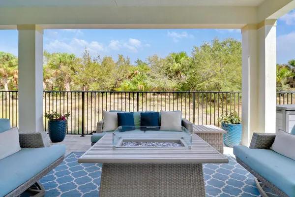 $2,195,000 | 2475 Northeast Evinrude Circle, Jensen Beach, FL 34957