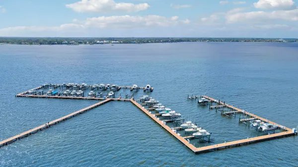 $2,195,000 | 2475 Northeast Evinrude Circle, Jensen Beach, FL 34957