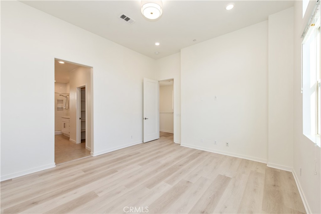 150 Fixie Irvine, CA 92618 - Photo 24 of 32