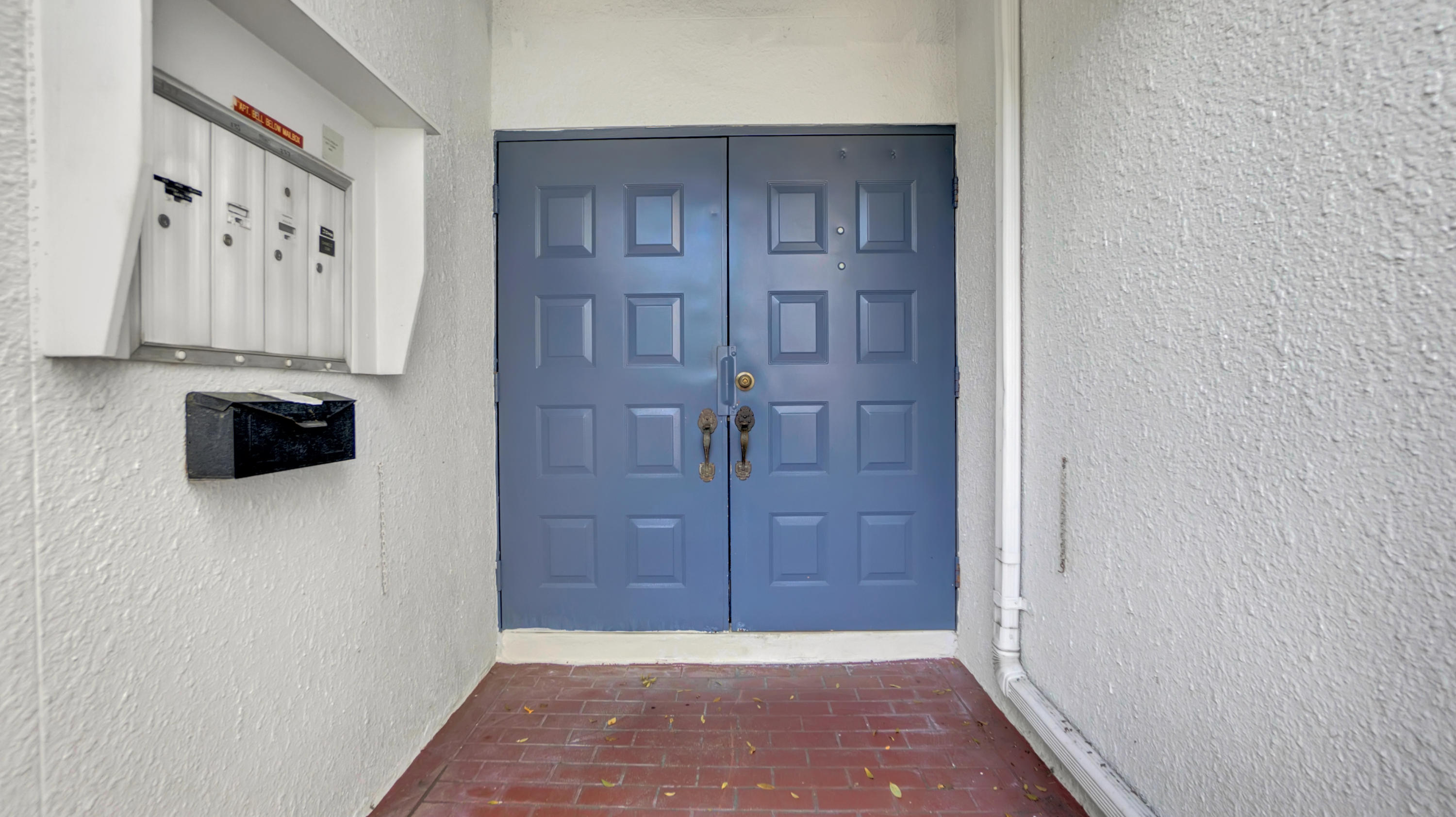 6109 Old Court Road, Unit 137 Boca Raton, FL 33433 - Photo 24 of 25 Entrance