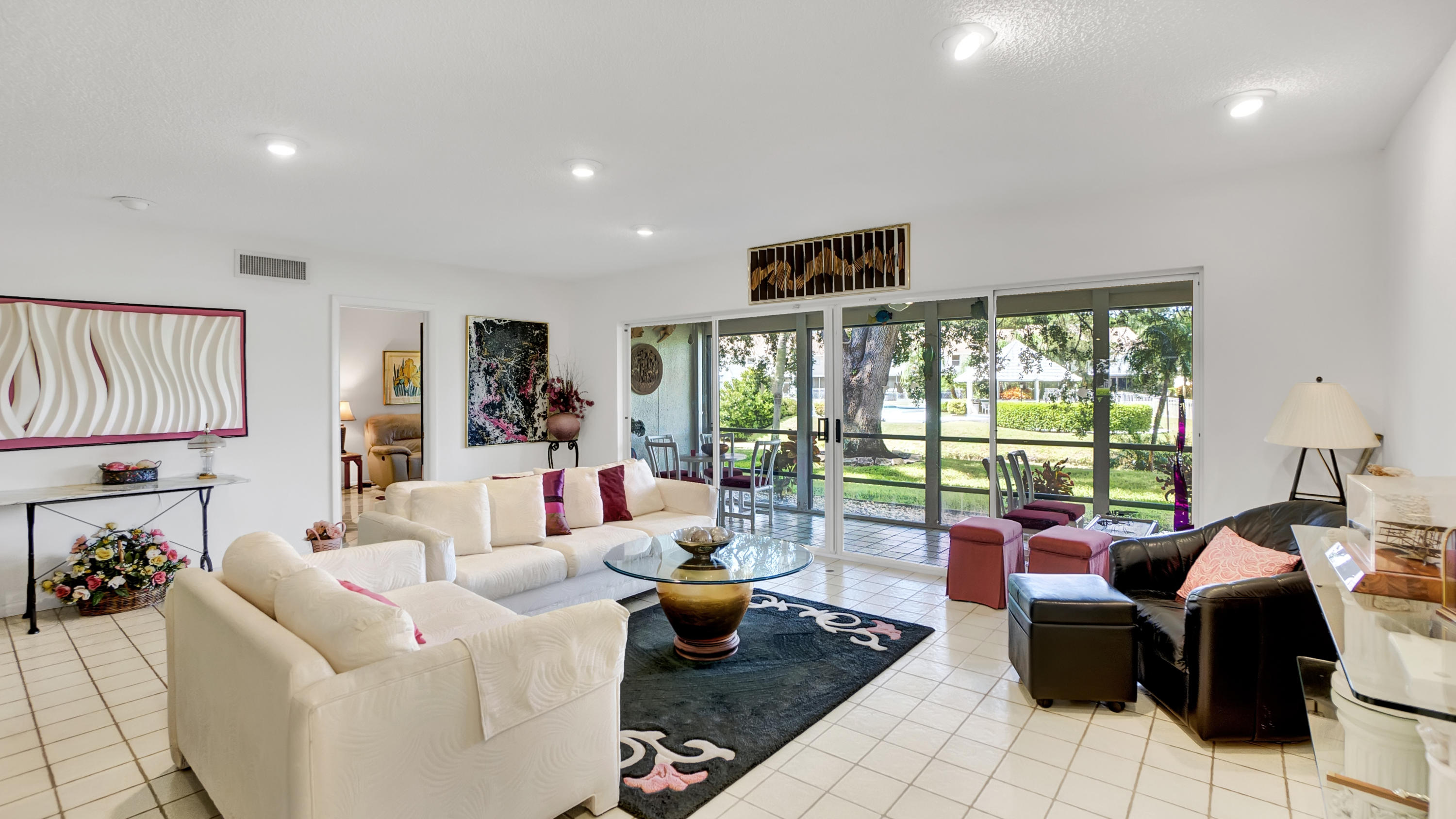 6109 Old Court Road, Unit 137 Boca Raton, FL 33433 - Photo 5 of 25 Living Room
