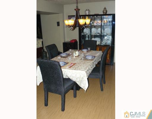 8203 Hana Road Edison, NJ 08817 - Photo 4 of 10