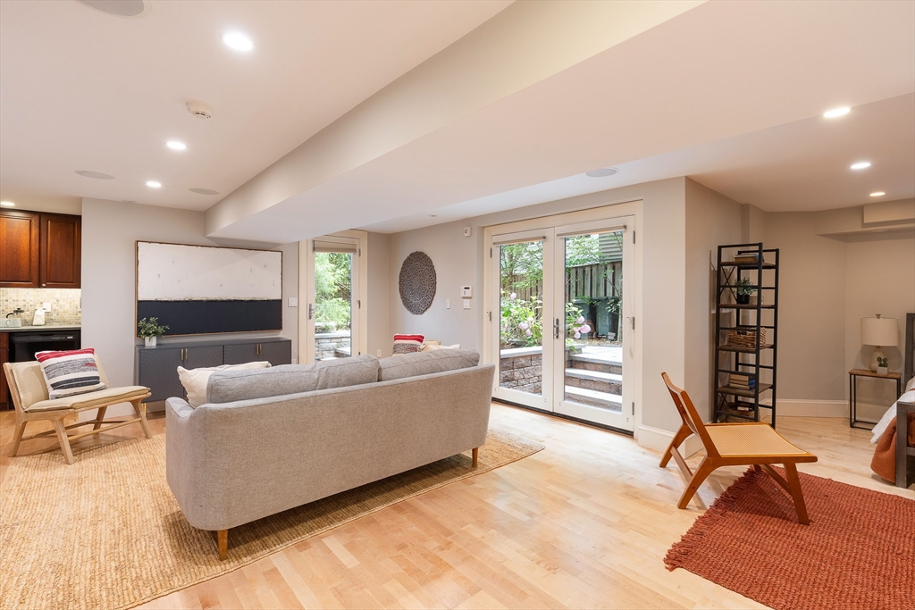 85 Upland Road Cambridge, MA 02140 - Photo 34 of 42