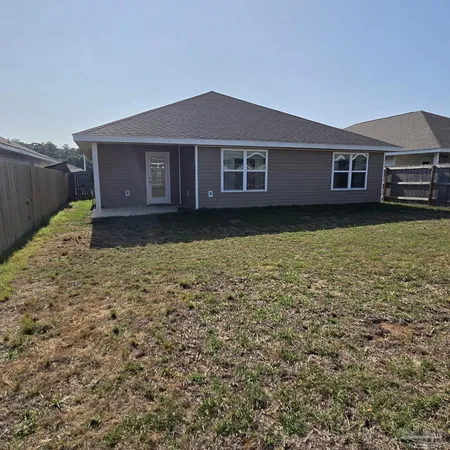 $2,200 | 4384 White Cedar Court, Pace, FL 32571