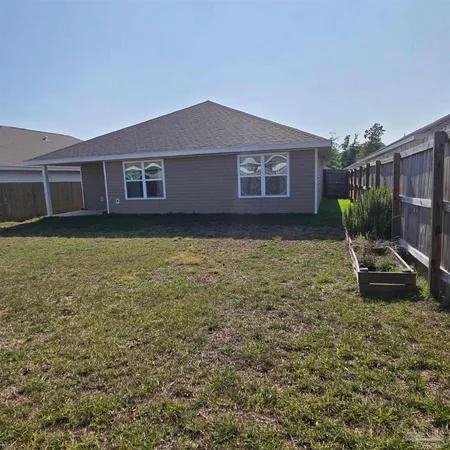 $2,200 | 4384 White Cedar Court, Pace, FL 32571