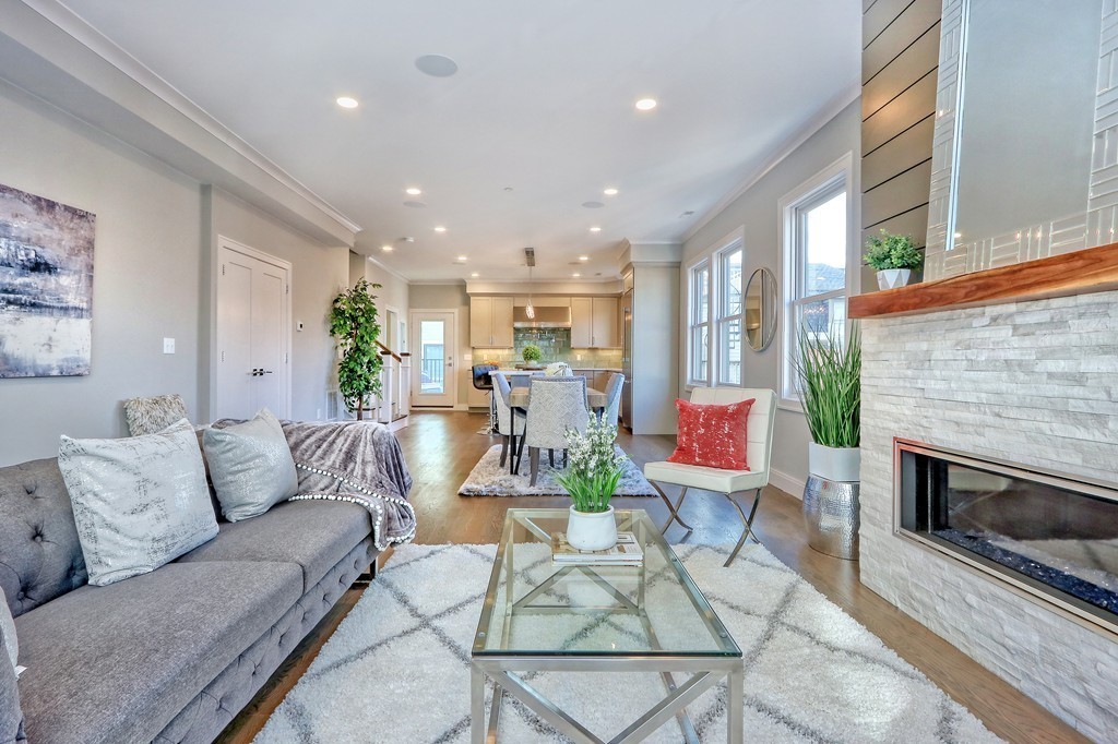 259 Gold Street, Unit 3 Boston, MA 02127 - Photo 4 of 27 Gallery Image 4