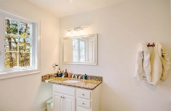 $3,600 | 6 Tuckerdale Way, Unit 6, Millis, MA 02054