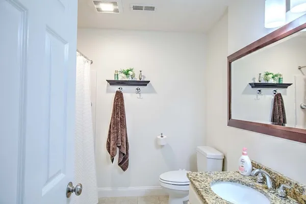 $3,600 | 6 Tuckerdale Way, Unit 6, Millis, MA 02054