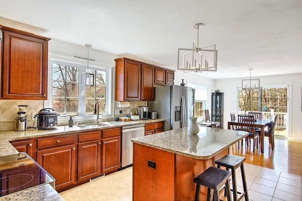 $3,600 | 6 Tuckerdale Way, Unit 6, Millis, MA 02054