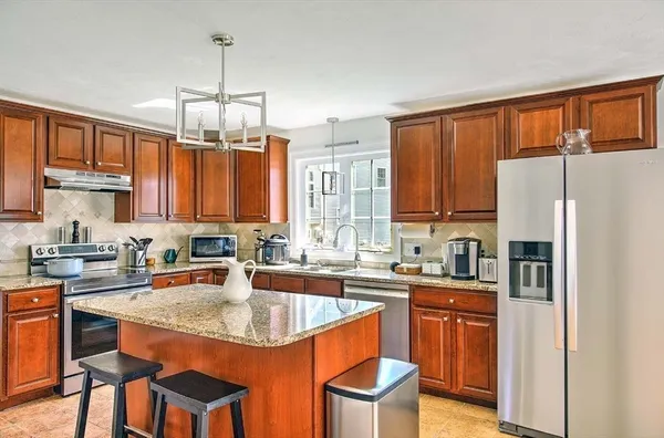 $3,600 | 6 Tuckerdale Way, Unit 6, Millis, MA 02054