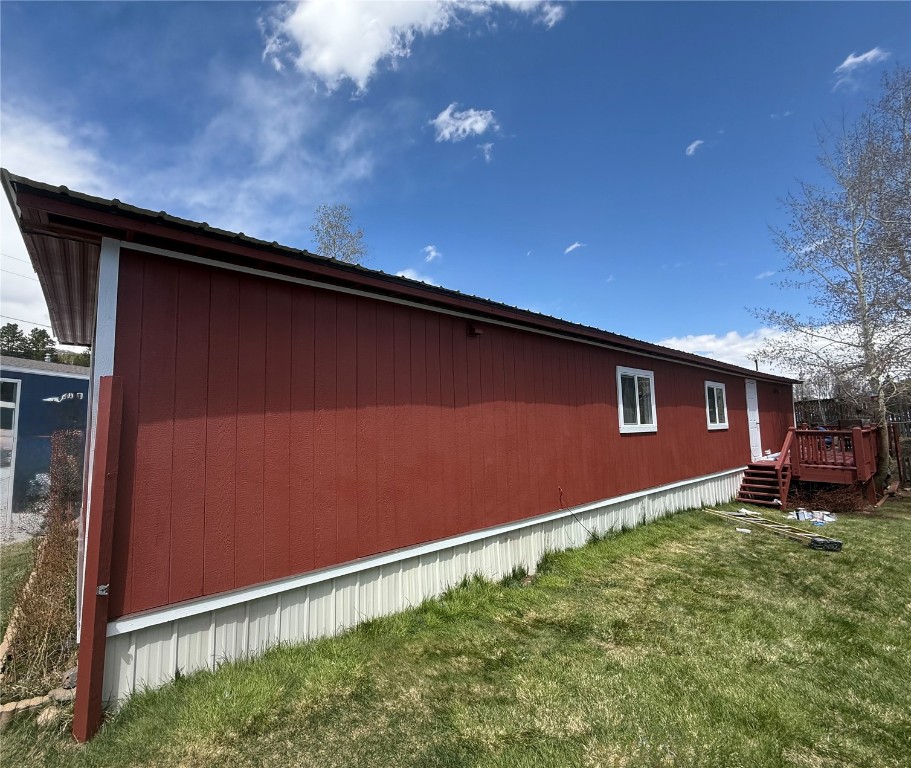 847 Airport Road, Unit 4 Breckenridge, CO 80424 - Photo 22 of 32 a backyard of a house with lots of green space