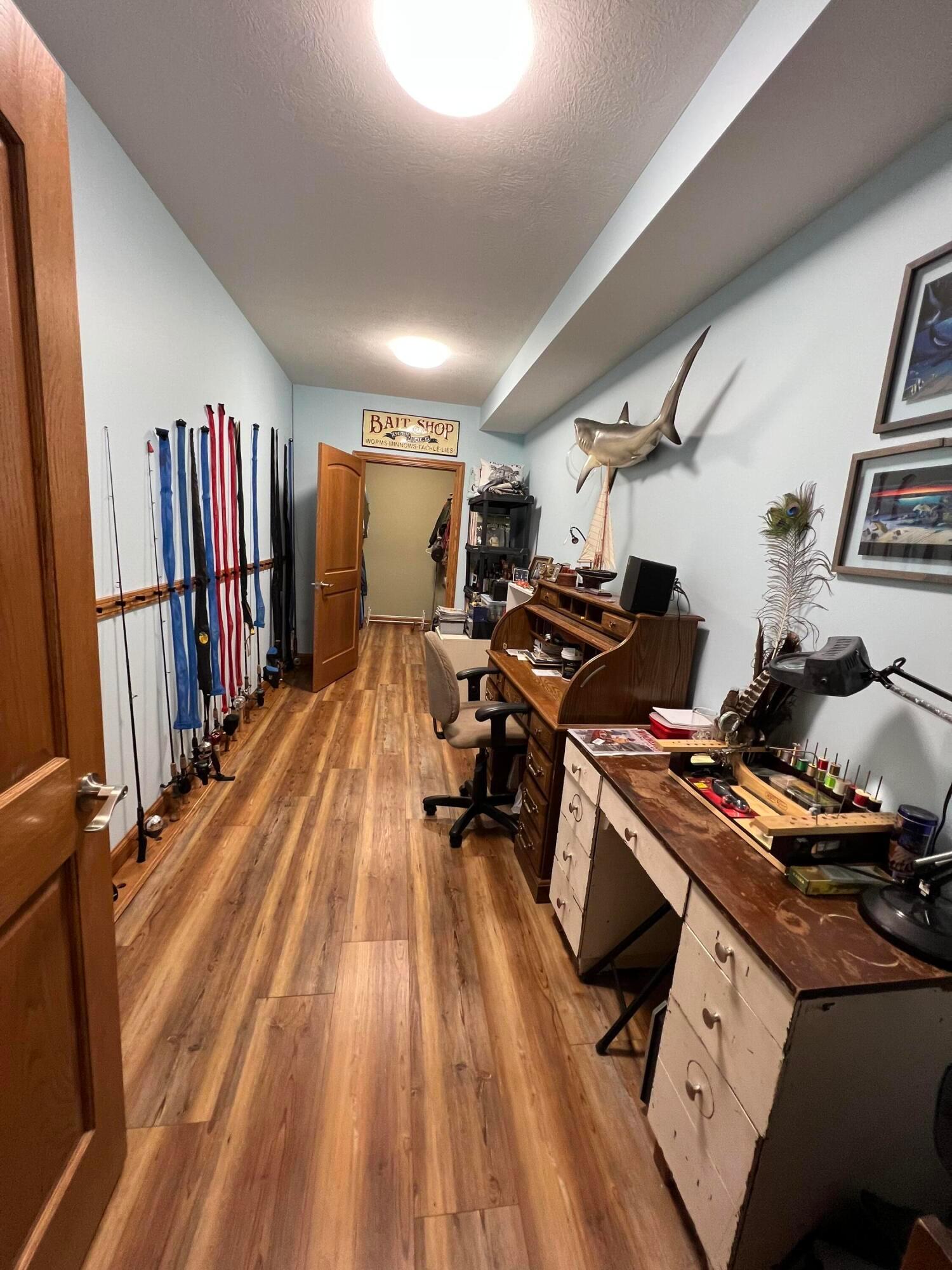 4387 Mahar Road Springfield, OH 45502 - Photo 54 of 71 Fishing & Tackle Room