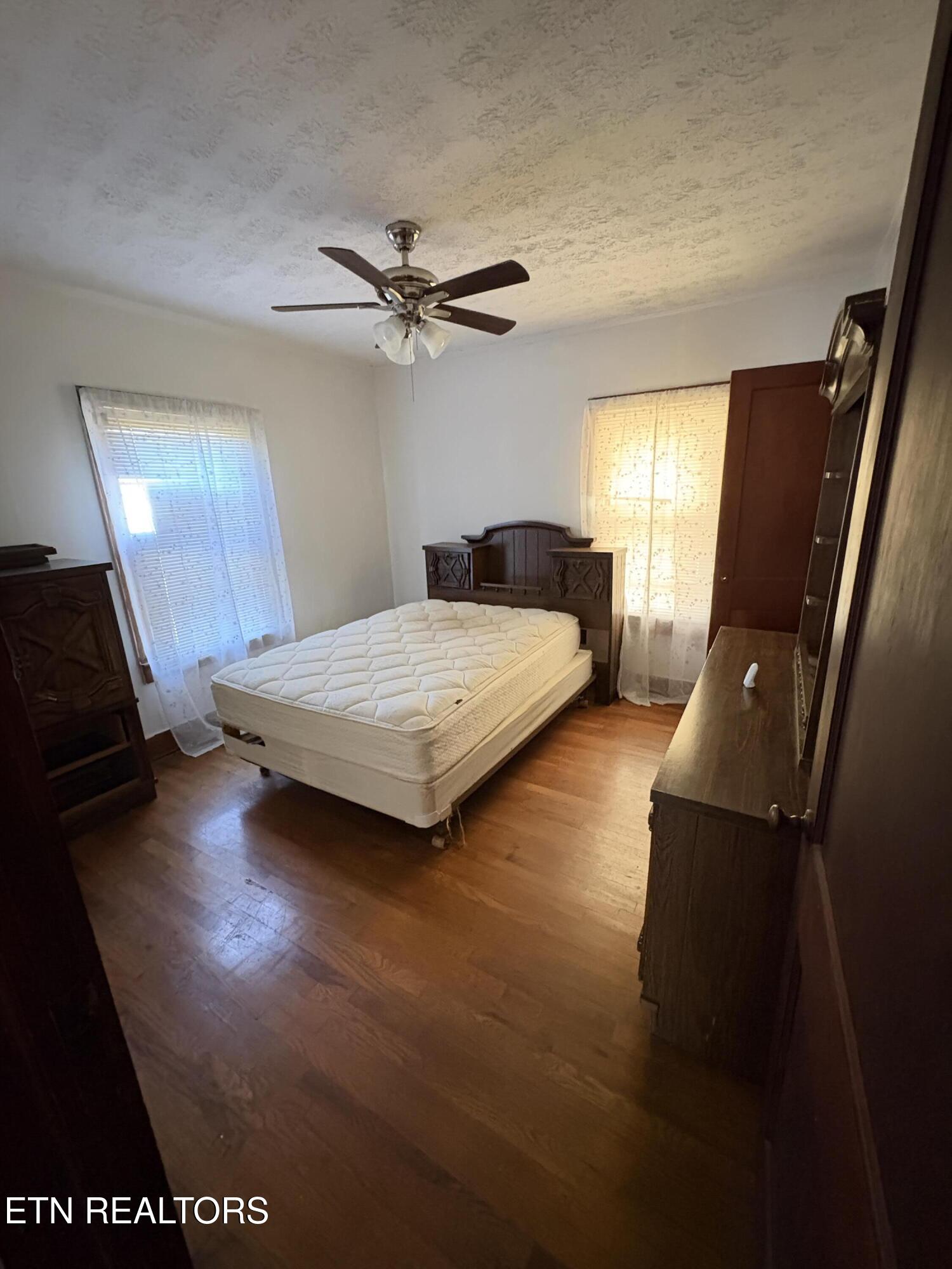 2495 Snapps Ferry Road Greeneville, TN 37745 - Photo 12 of 19 20260917_141948701_iOS