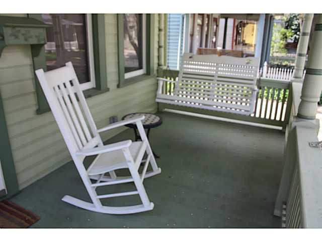 623 Lockerbie Street Indianapolis, IN 46202 - Photo 2 of 18