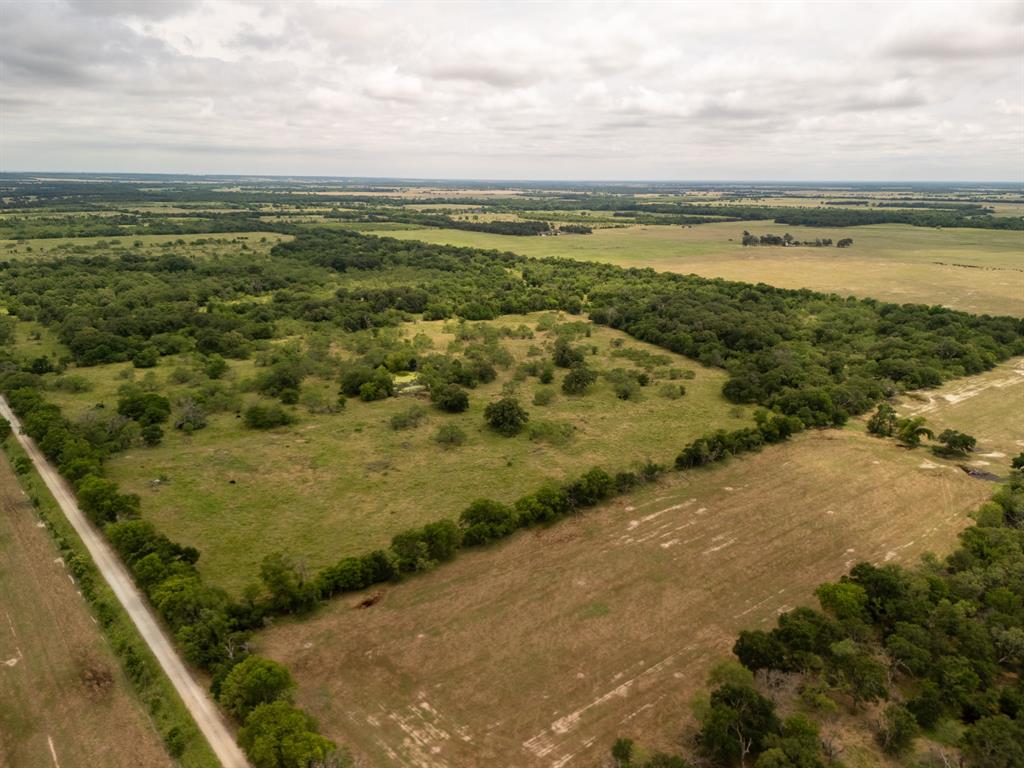 3 County Road 159 Riesel, TX 76682 - Photo 19 of 35 a view of a lake with a city