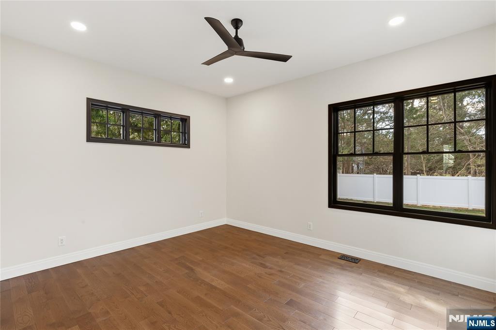 803 Marshall Road River Vale, NJ 07675 - Photo 16 of 44